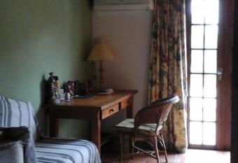 Pousada S  o Pedro allows 18 year olds to book a room