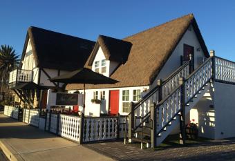 New Haven Inn allows 18 year olds to book a room