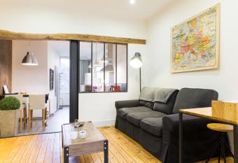 Unsejouranantes - G  te Lamorici  re has Balcony rooms