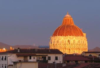 Alla Torre Con Vista has Balcony rooms