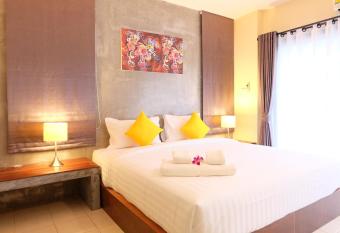 The Meeting House Aonang - self service allows 18 year olds to book a room