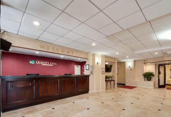 Quality Inn Windsor Mill has Smoking rooms