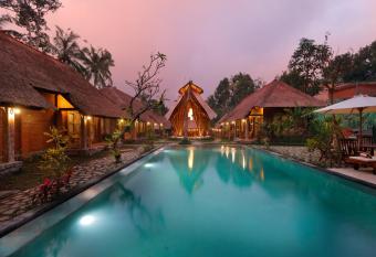 De Umah Bali Eco Tradi Home has Balcony rooms