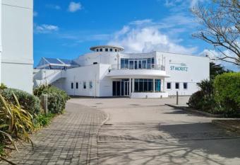 St Moritz Hotel has Balcony rooms