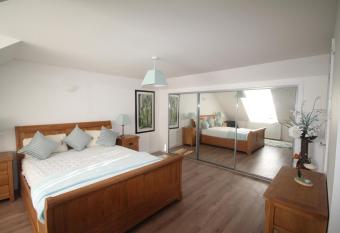 Woodend allows 18 year olds to book a room