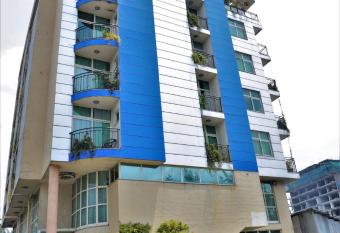 Blue Birds International Hotel has Balcony rooms