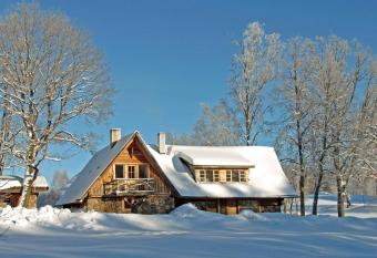 Metsatu Valge Elevandi puhkemaja has Balcony rooms
