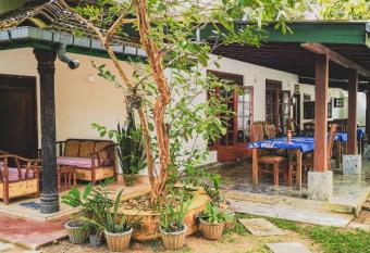 Weligama Bay Eco Villa has Balcony rooms