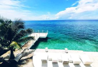 Down South 118 Beach Resort has Balcony rooms