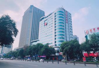 Home Inn Mianyang People S Park allows 18 year olds to book a room