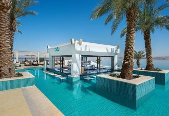 Hilton Dead Sea Resort & Spa allows 18 year olds to book a room