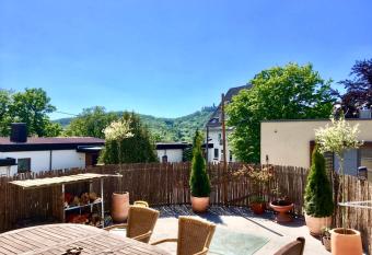 Maisonette Wohnung S  dstadtvilla has Balcony rooms