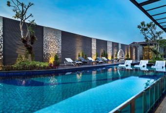 Kamaniiya Petitenget Seminyak allows 18 year olds to book a room