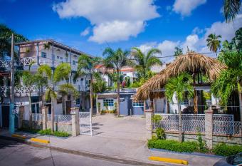 Batey Hotel Boutique allows 18 year olds to book a room