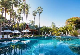 Hotel Botanico y Oriental Spa Garden allows 18 year olds to book a room