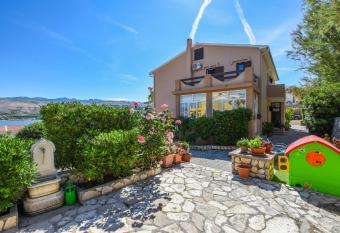 Apartments Marija has Balcony rooms