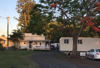 AAOK Riverdale Caravan Park allows 18 year olds to book a room