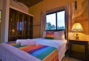 Hotel Don Miguel Plaza has Balcony rooms