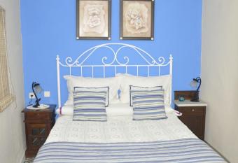 Casa Andrea la Abuela has Balcony rooms