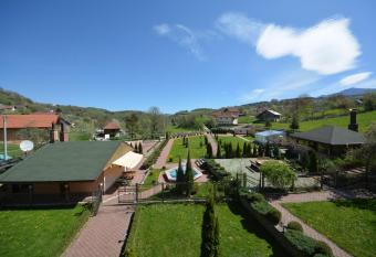 Villa Malina allows 18 year olds to book a room