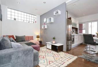 Apartments Mediteranea 1 allows 18 year olds to book a room