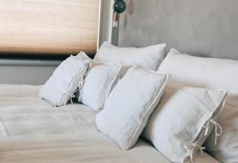 AVLiving City LOFT Basel has Balcony rooms