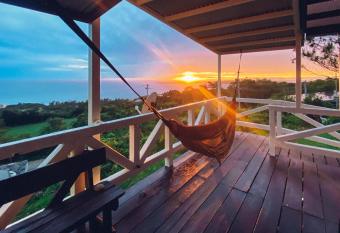 PANORAMA Ocean View Cottage has Balcony rooms