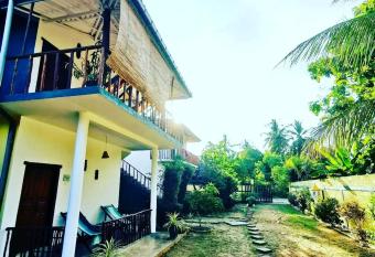Blue skies guest house and restaurant has Balcony rooms