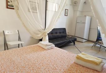 Cal   Nitta Storic has Smoking/Balcony rooms