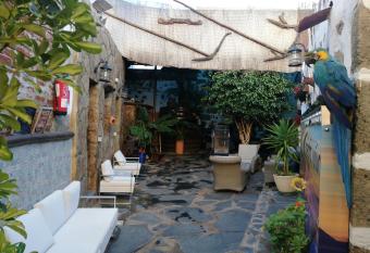 La Piedra Viva Ag  imes , Siete hermanos has Balcony rooms