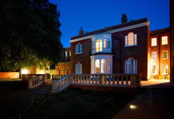 GreyFriars allows 18 year olds to book a room