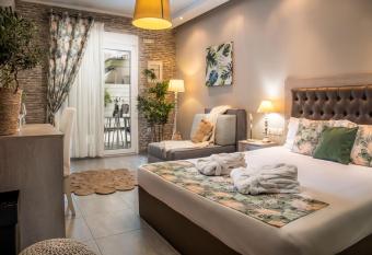 Aqua Mare Hotel has Balcony rooms