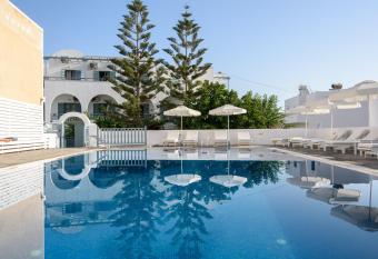 Iris Boutique Hotel has Balcony rooms