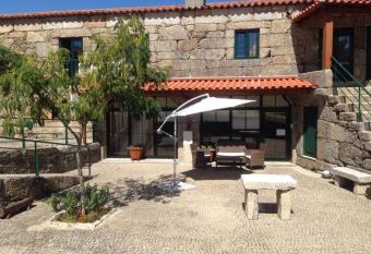 Guesthouse Casa das Abegoarias has Balcony rooms