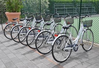 Hotel Bristol allows 18 year olds to book a room