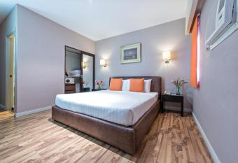 Court Meridian Hotel & Suites allows 18 year olds to book a room