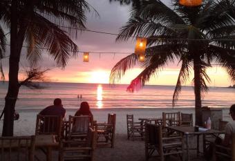 Phayam Friends has Balcony rooms