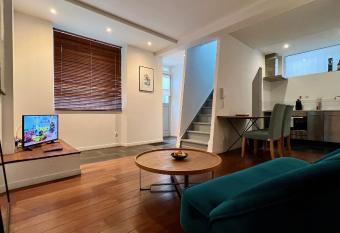 Les P  nates de Loire allows 18 year olds to book a room