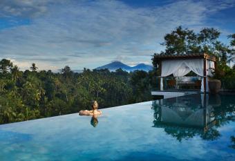 Goya Boutique Resort allows 18 year olds to book a room