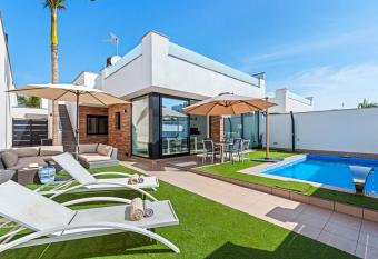 Mar Menor has Balcony rooms