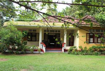 Abberny villa has Smoking/Balcony rooms