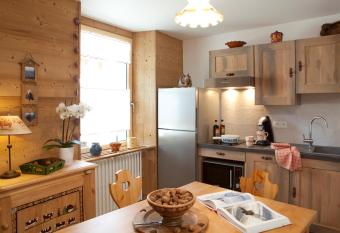 Appartement Zian Justine has Balcony rooms