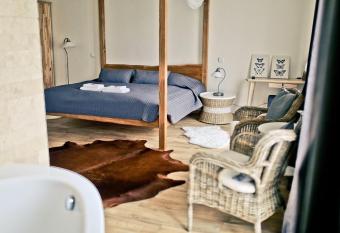 And  l Penzion & Cafe has Balcony rooms