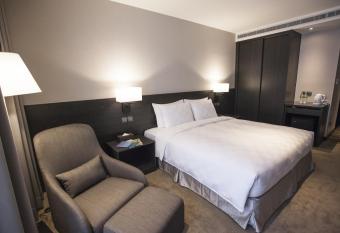 Platinum Hotel has Balcony rooms