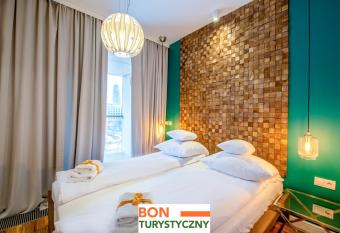 GO Apartments has Balcony rooms