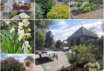 Lincoln View with Private Hot Tub has rooms with a private hot tub