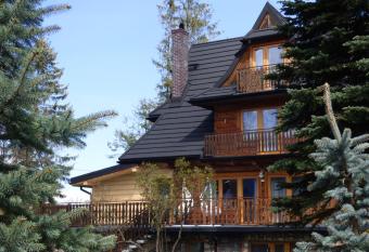 Willa Anta    wka allows 18 year olds to book a room