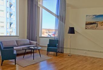 Hotel Torslanda allows 18 year olds to book a room