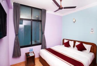 OYO 356 Allied hotel allows 18 year olds to book a room