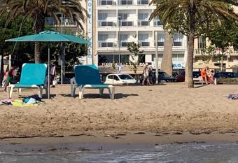 Hotel Vela allows 18 year olds to book a room